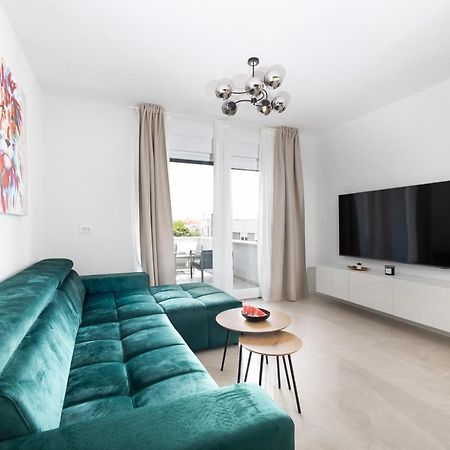 Bonaca Apartments With Terrace And Private Parking Kastela Luaran gambar