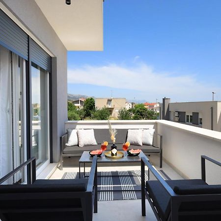Bonaca Apartments With Terrace And Private Parking Kastela Luaran gambar