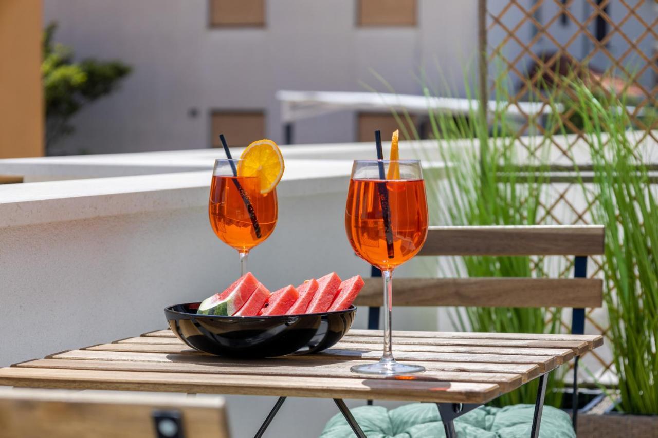 Bonaca Apartments With Terrace And Private Parking Kastela Luaran gambar