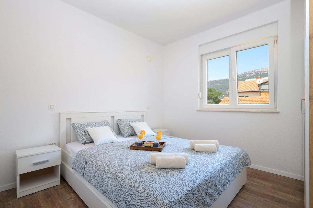 Bonaca Apartments With Terrace And Private Parking Kastela Luaran gambar
