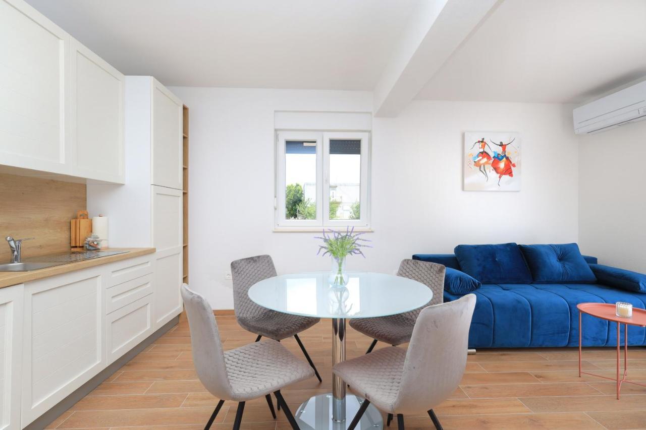 Bonaca Apartments With Terrace And Private Parking Kastela Luaran gambar