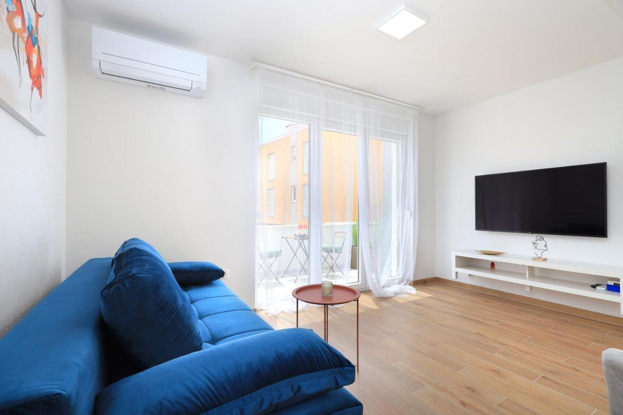 Bonaca Apartments With Terrace And Private Parking Kastela Luaran gambar