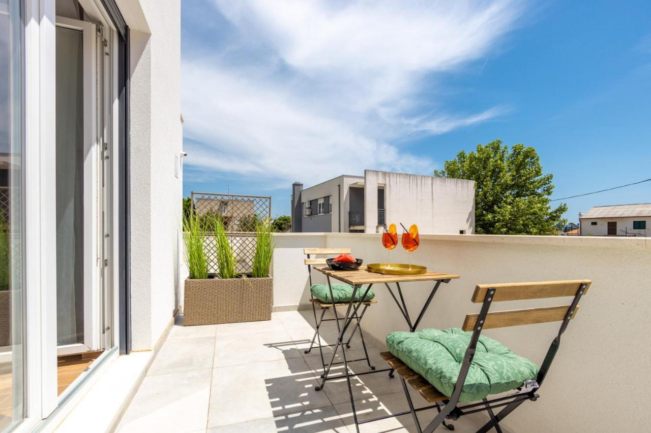 Bonaca Apartments With Terrace And Private Parking Kastela Luaran gambar