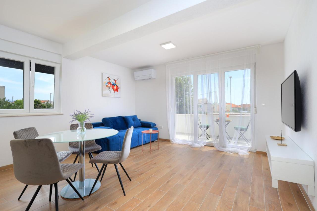 Bonaca Apartments With Terrace And Private Parking Kastela Luaran gambar